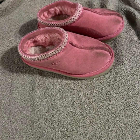 UGG SLIPPERS GIRLS TODDLER SIZE 10 - Picture 2 of 2